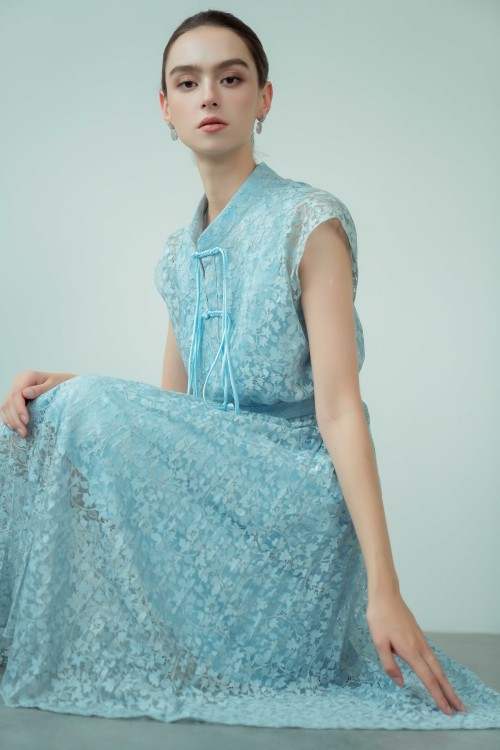 Sixdo Light Blue Pleated Lace Flared Dress